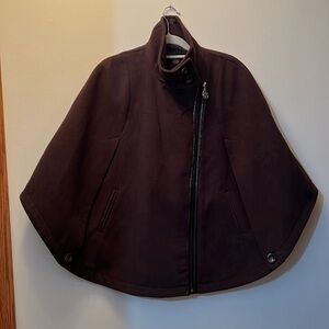 cape, jacket, size M/L with gold accent, two buttons and a asymmetrical zipper